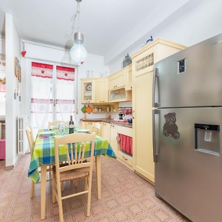 Flaminia Bright & Roomy Apartment Pesaro Eksteriør billede