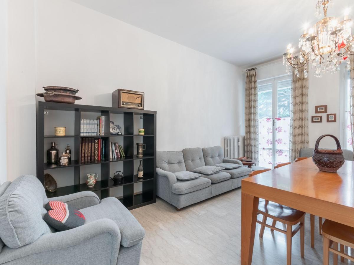 Flaminia Bright & Roomy Apartment Pesaro Eksteriør billede