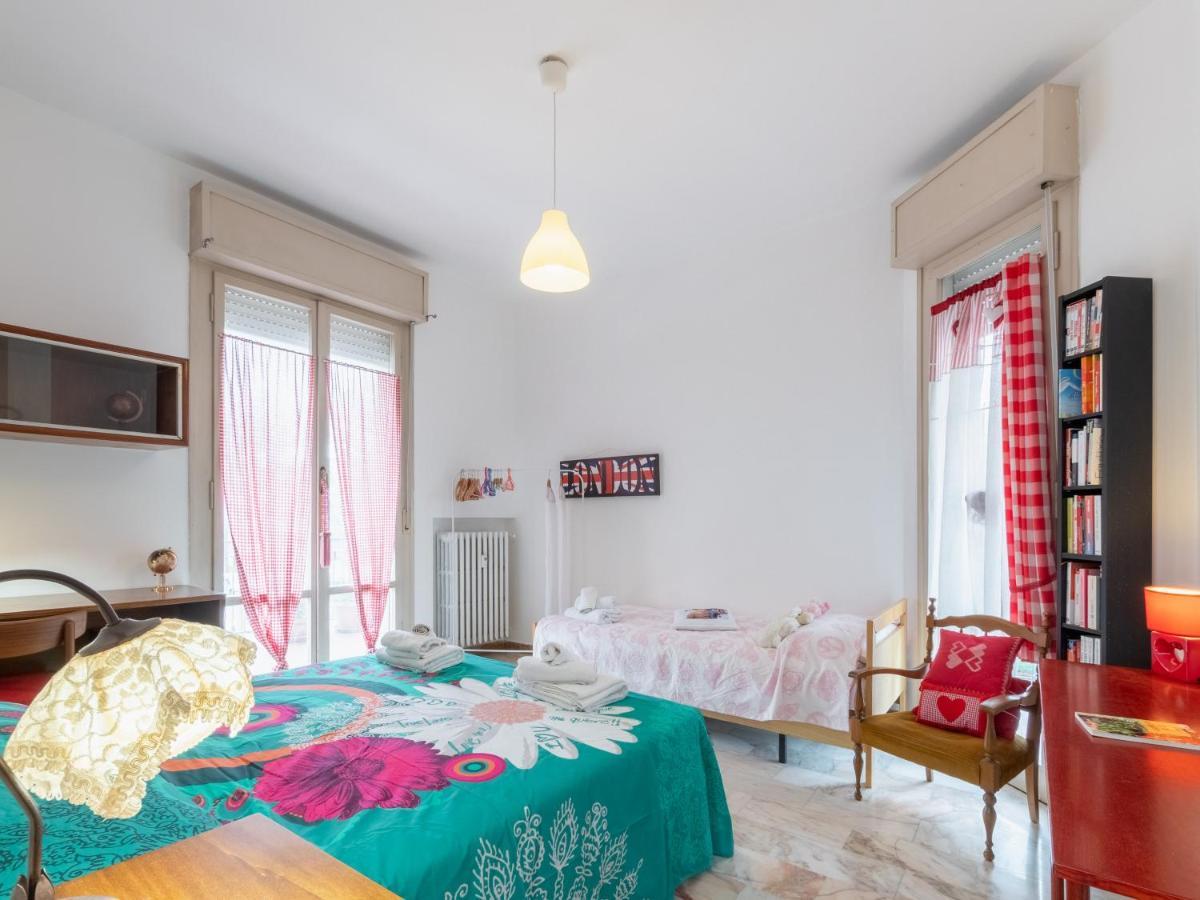 Flaminia Bright & Roomy Apartment Pesaro Eksteriør billede