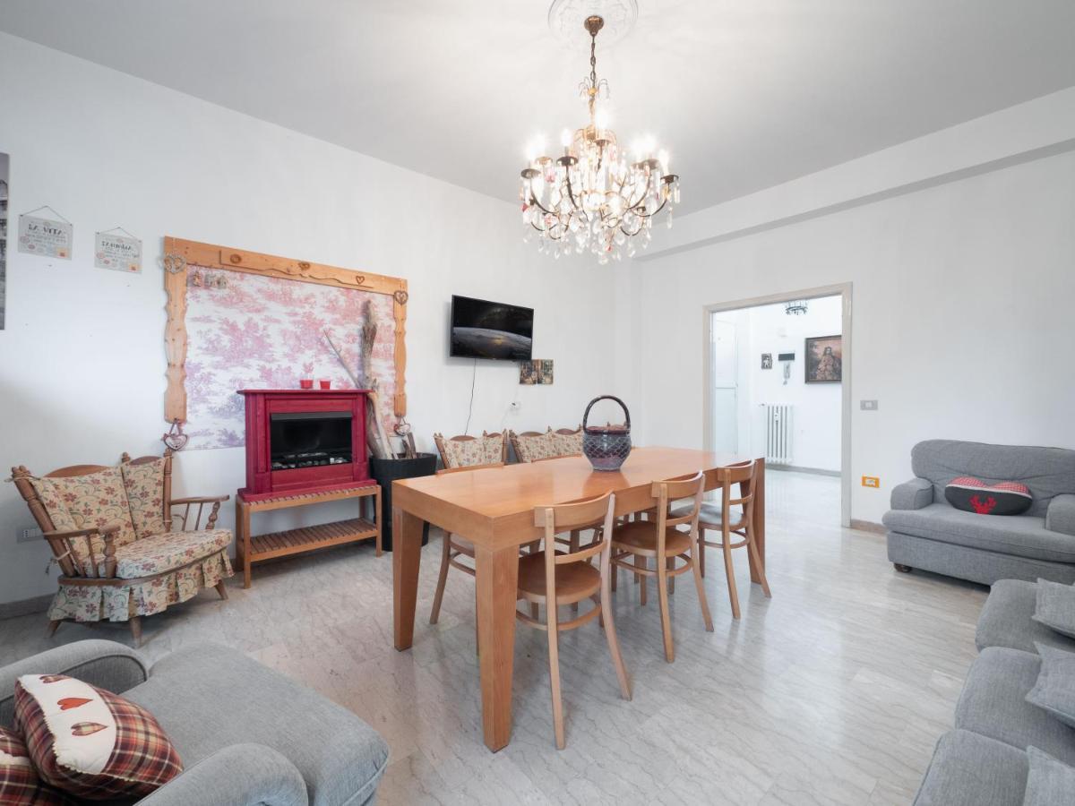 Flaminia Bright & Roomy Apartment Pesaro Eksteriør billede